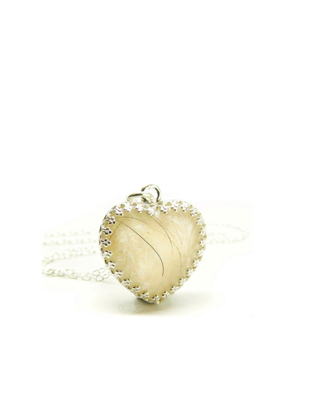 Amora Pendant