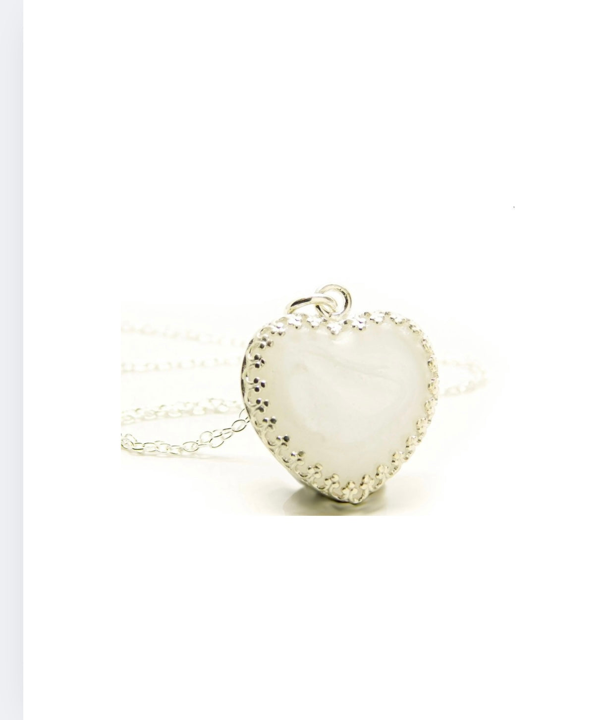 Amora Pendant